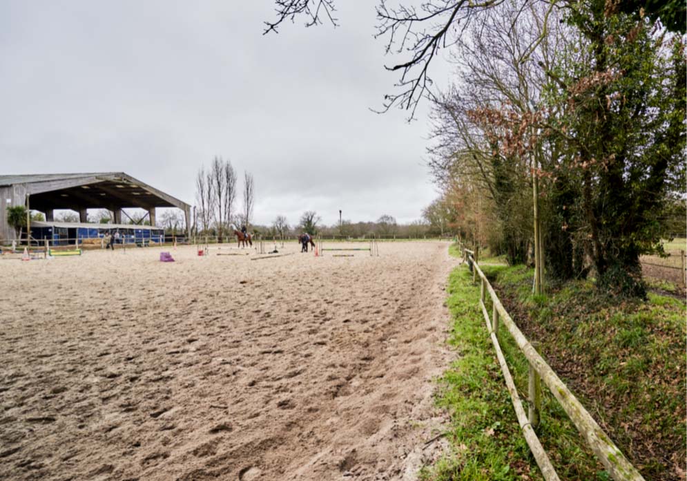 carrière centre équestre haras de la vaillantière