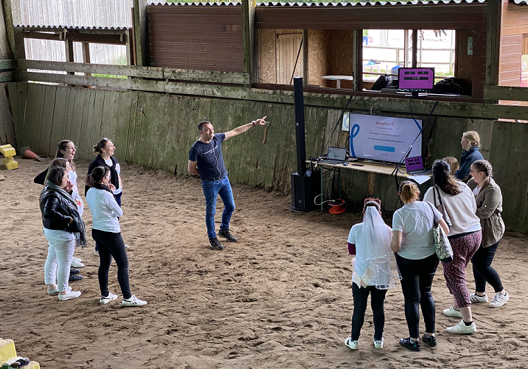 anniversaire pour adultes en centre équestre nantes enterrement de vie de jeune fille équitation