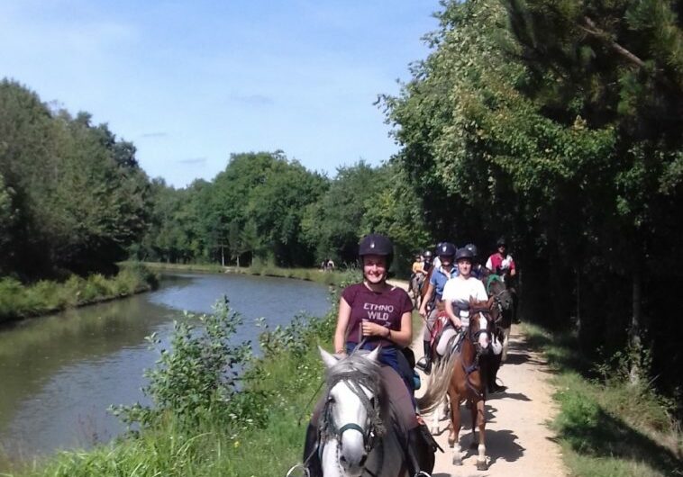 randonnée à cheval nantes